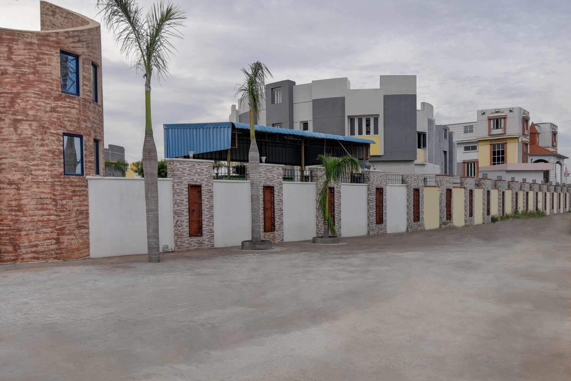 Collectipn O Pradee Queen Resort Chennai Exterior foto